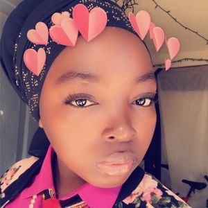 Meet your Posher, Dancile